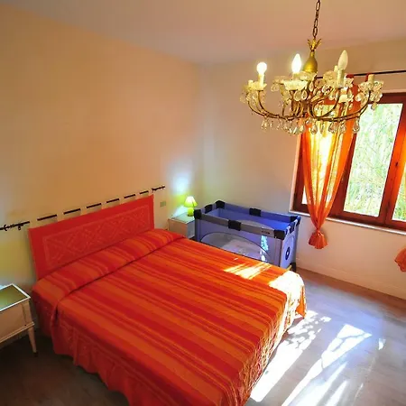 Holiday home Residenza I Melograni *
