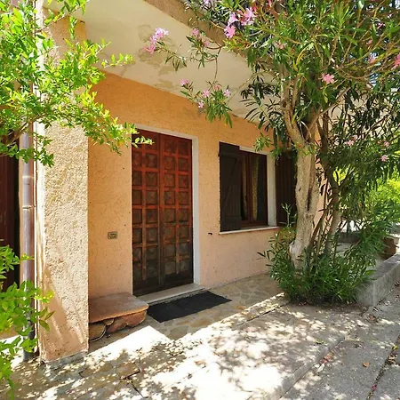 Holiday home Residenza I Melograni