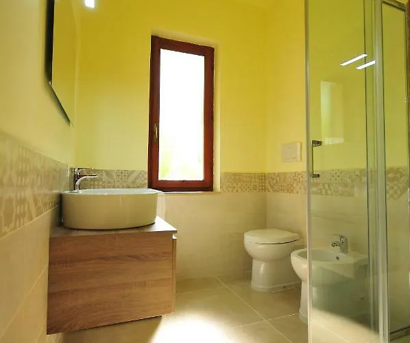 Residenza I Melograni Tatil Evi Porto Ottiolu